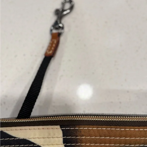 Dooney & Bourke Giraffe Pattern Crossbody - Picture 6 of 6